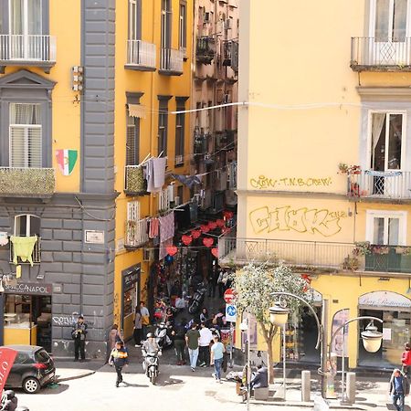 Mia Napoli Acomodação com café da manhã Exterior foto