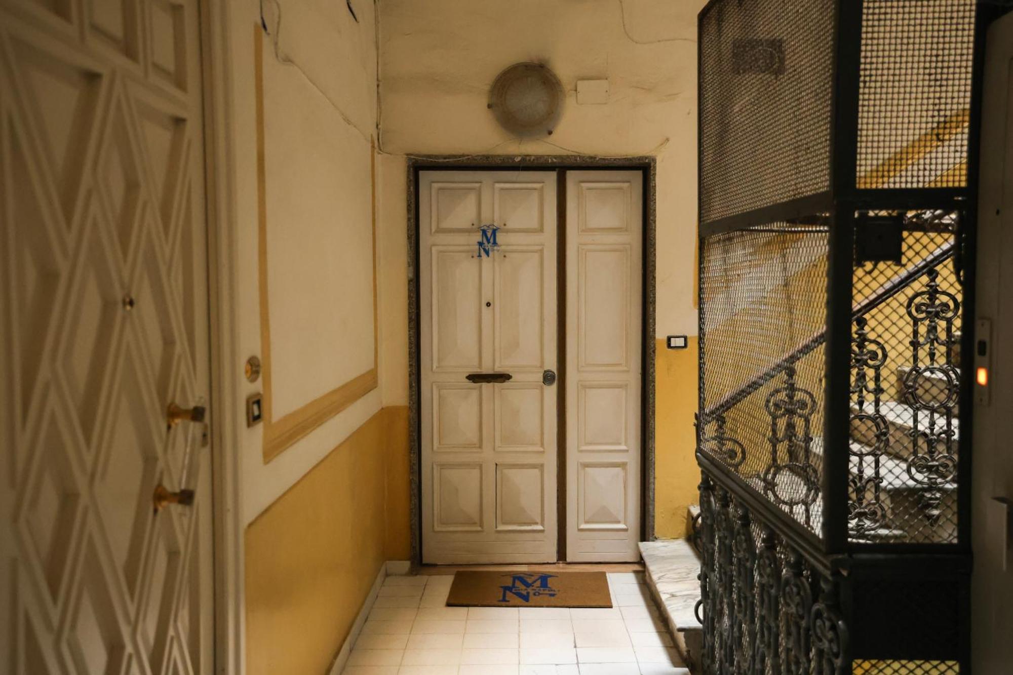 Mia Napoli Acomodação com café da manhã Exterior foto
